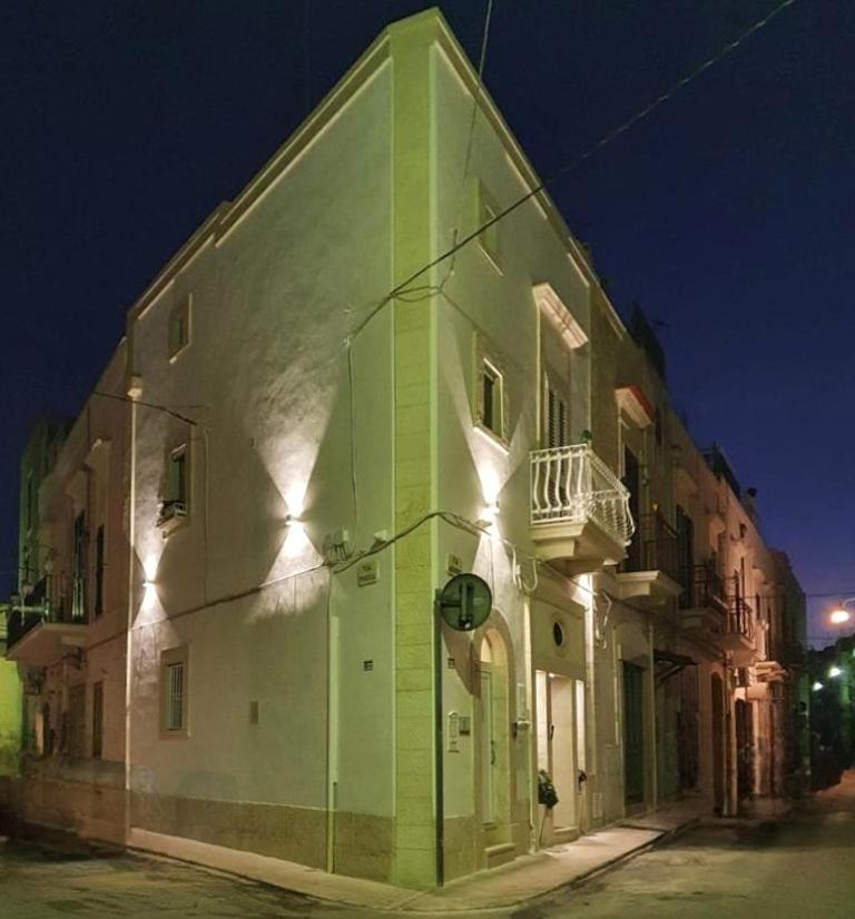 Dimora Della Nonna-Luxury Home Mola di Bari Luaran gambar